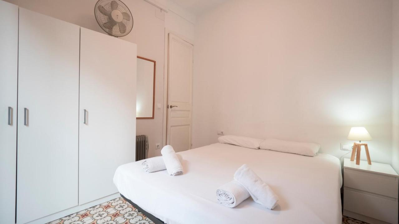 Apartamento De 3 Dormitorios Barcelone Extérieur photo