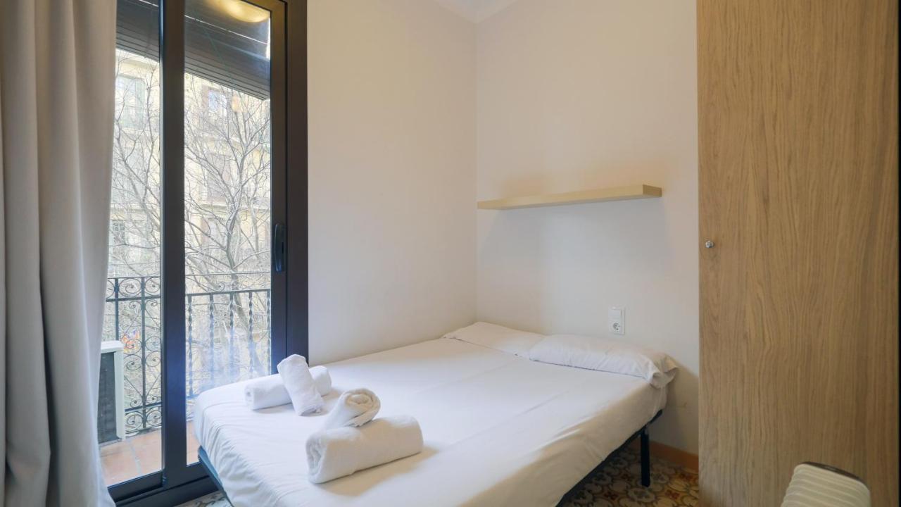 Apartamento De 3 Dormitorios Barcelone Extérieur photo